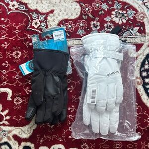 LOGO by Lori Goldstein Men's Black and White Waterproof Gloves